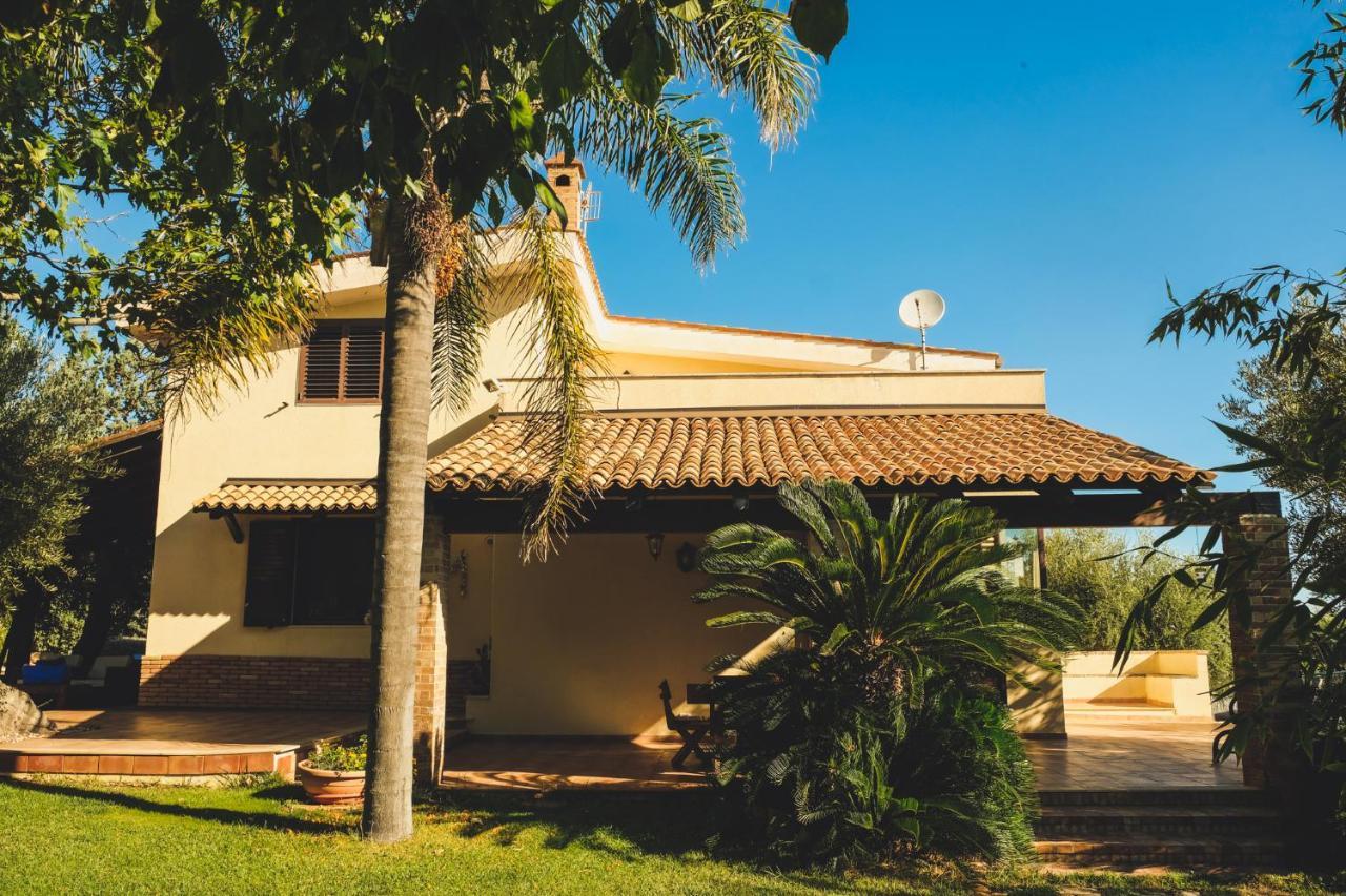Villa Due Torri Cozzana Buitenkant foto