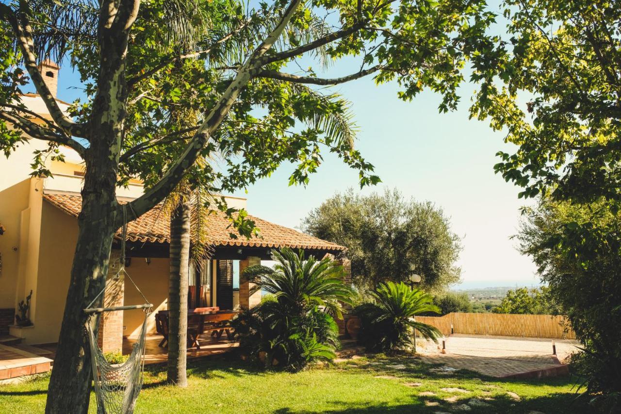 Villa Due Torri Cozzana Buitenkant foto